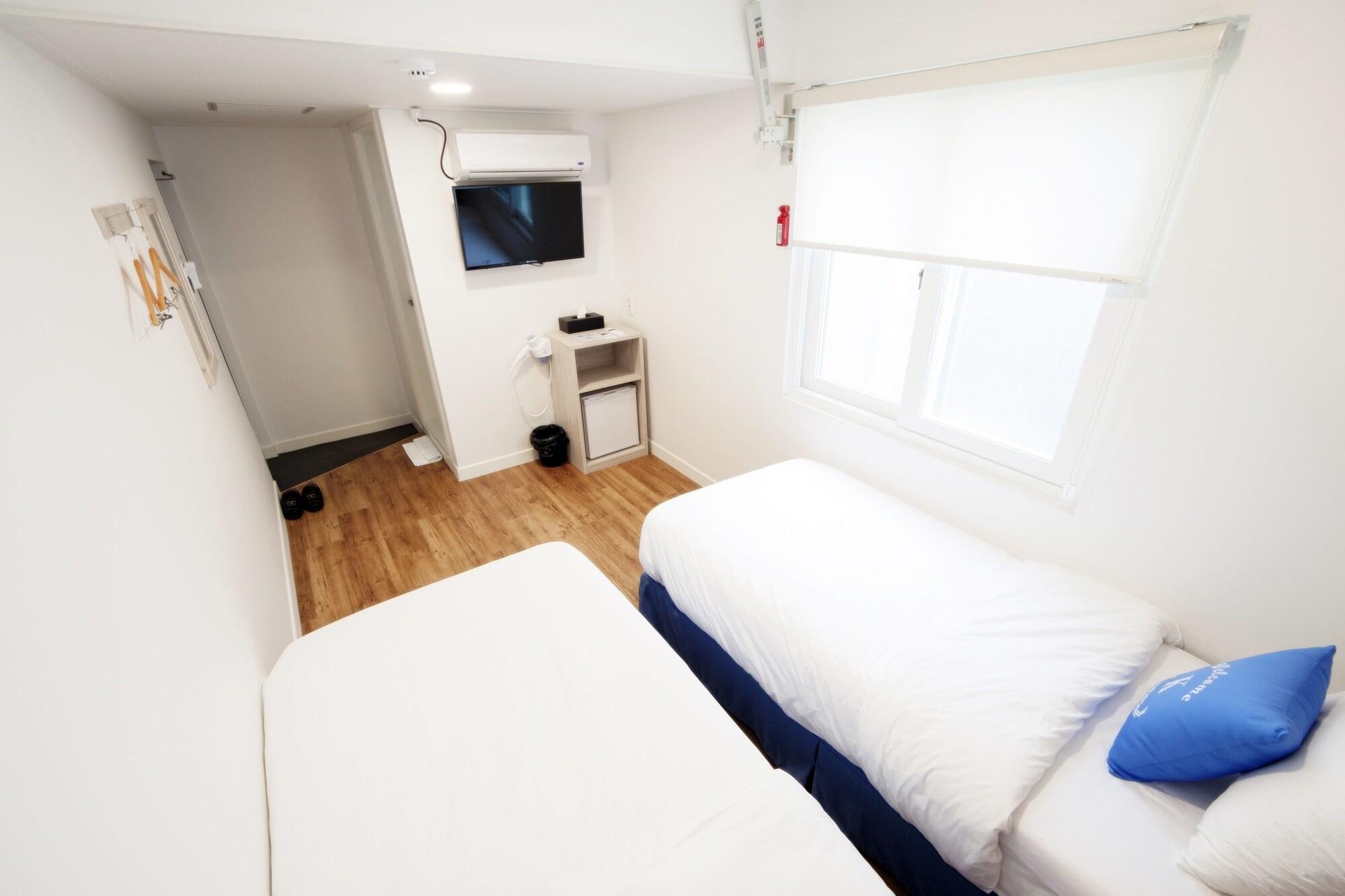 K-Guesthouse Seomyeon 1 ปูซาน ภายนอก รูปภาพ