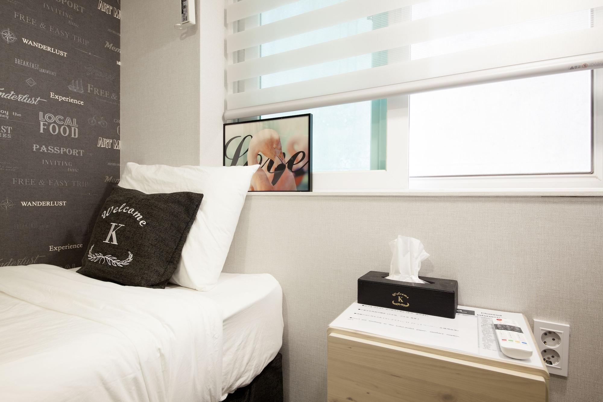 K-Guesthouse Seomyeon 1 ปูซาน ภายนอก รูปภาพ